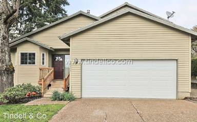 Main picture of 3945 SW Canby St