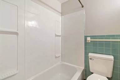 Main picture of Flats Of Clintonville