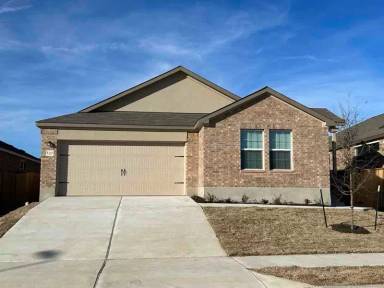 Main picture of 520 Sebring Cir