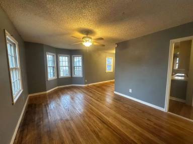 Main picture of 414 W 24th St
