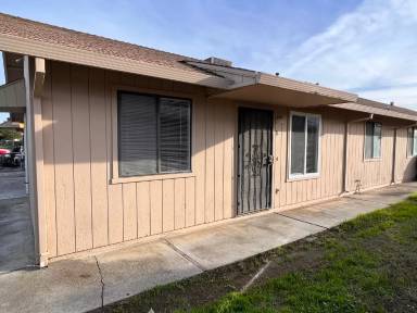 Main picture of 8 W Florimond Dr