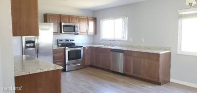 Main picture of 4740 Avanti Cir