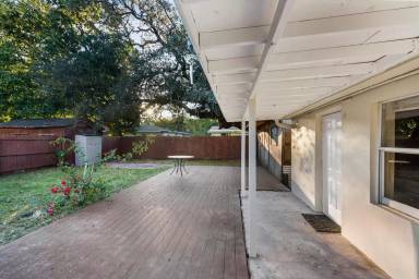 Main picture of 5073 SW 28th Ave