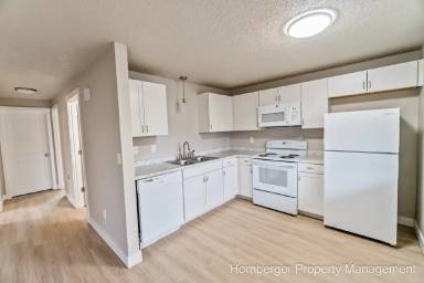 Main picture of 1628 E Desmet Ave