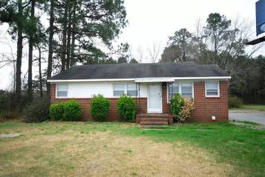 Main picture of 408 Isaac Smith Rd