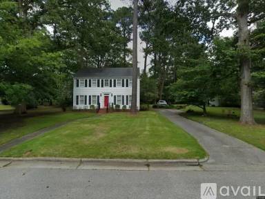 Main picture of 1607 E Canal St