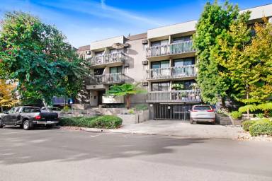 Main picture of 727 Westbourne Dr