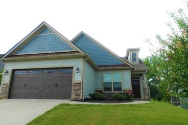 Main picture of 229 Longfellow Way
