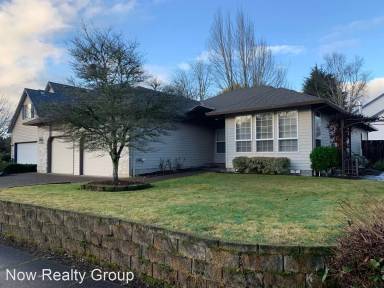 Main picture of 3378 NE Corona Ct