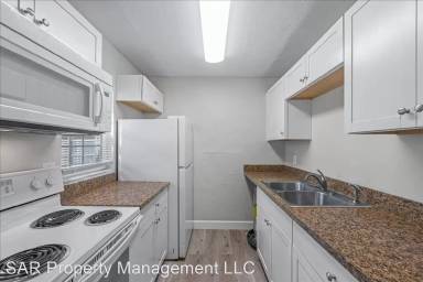 Main picture of 718 SW 67th Ter