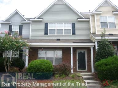 Main picture of 16 Meadow Crossing Ct