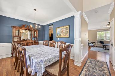 Main picture of 8411 Rolling Meadows Ln