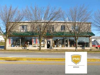 Main picture of 222 W 2nd St