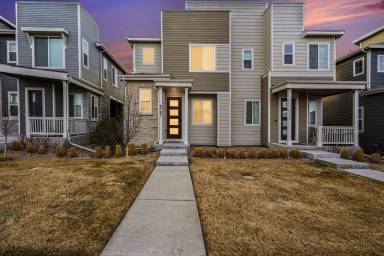 Main picture of 9707 Truckee St