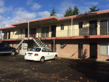 Main picture of 5292 Main St
