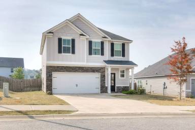 Main picture of 716 Navan Ln