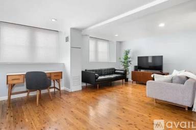 Main picture of Canal Place 1