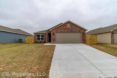 Main picture of 4726 W Hoover Loop