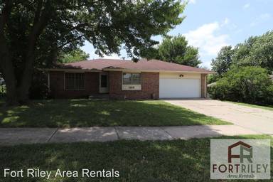 Main picture of 1309 Skyline Dr