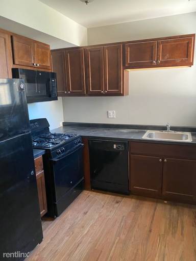 Main picture of 1155 E 72nd St