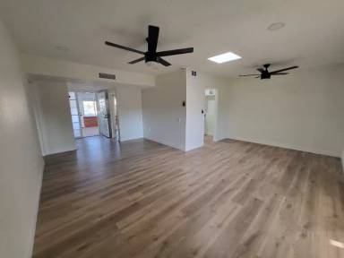 Main picture of 363 N Calle del Chancero