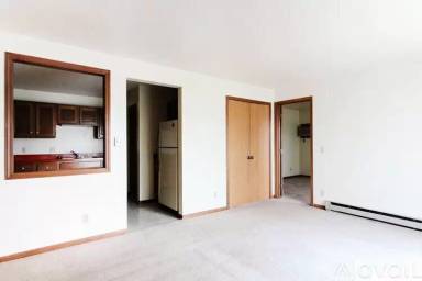 Main picture of Lightning Hill Apartments