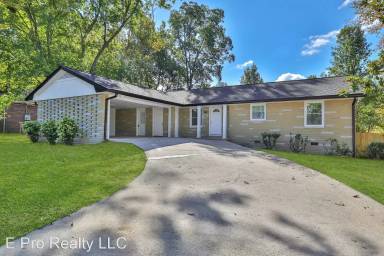 Main picture of 1197 Cardinal Rd NE