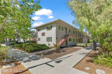 Main picture of 594 S 6th St