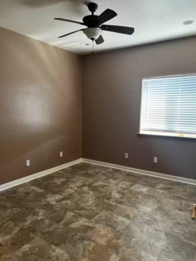 Main picture of 7871 Fernwood Ave