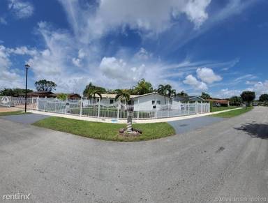 Main picture of 7802 SW 129th Pl