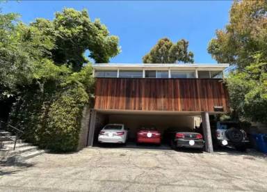 Main picture of 10567 National Blvd