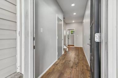 Main picture of 710 W Walnut St