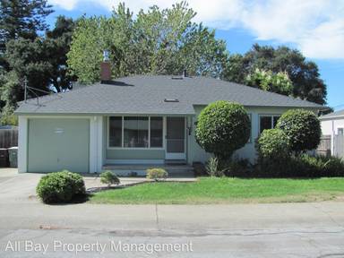 Main picture of 21483 Burr Way