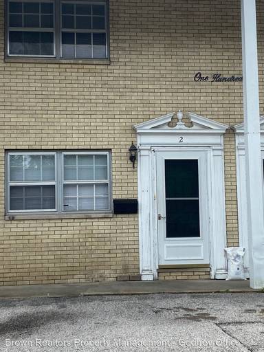 Main picture of 100 W Clay St