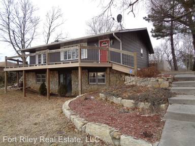 Main picture of 605 Birch St