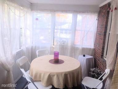 Main picture of 21 Merrill Ave