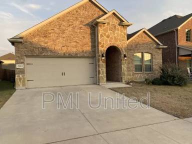 Main picture of 2920 Brady Starr Dr