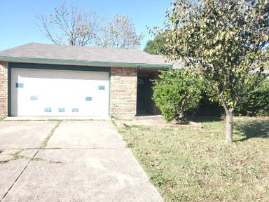 Main picture of 805 Circle Cove Dr
