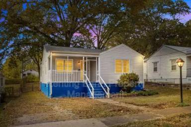Main picture of 7404 Paris Ave