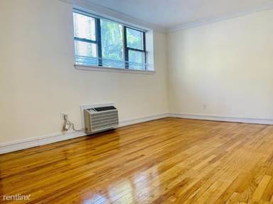 Main picture of 657 2nd Ave