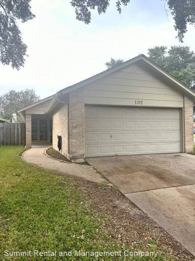Main picture of 102 Cabana Dr