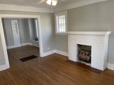Main picture of 300 Rose St