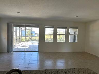 Main picture of 7604 Oakmoss Loop