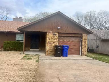 Main picture of 4503 S Gum Ave