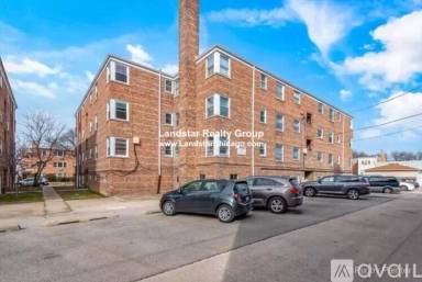 Main picture of 2713-2737 W Berwyn - 2735-2