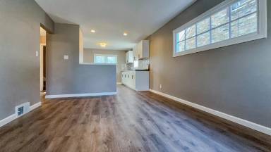 Main picture of 5708 N 38th St