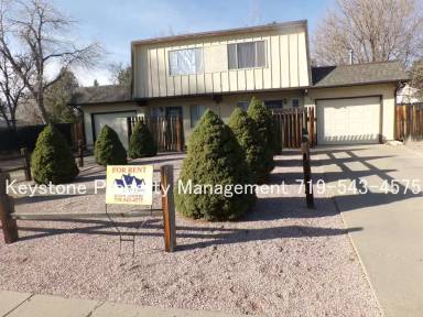 Main picture of 15 Villa Dr