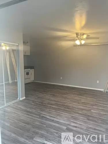 Main picture of 5988 Greenfield Ave