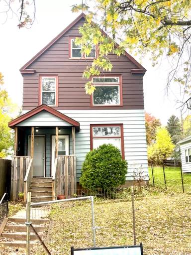 Main picture of 419 E 5th St