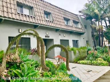 Main picture of 800 N Eucalyptus Ave